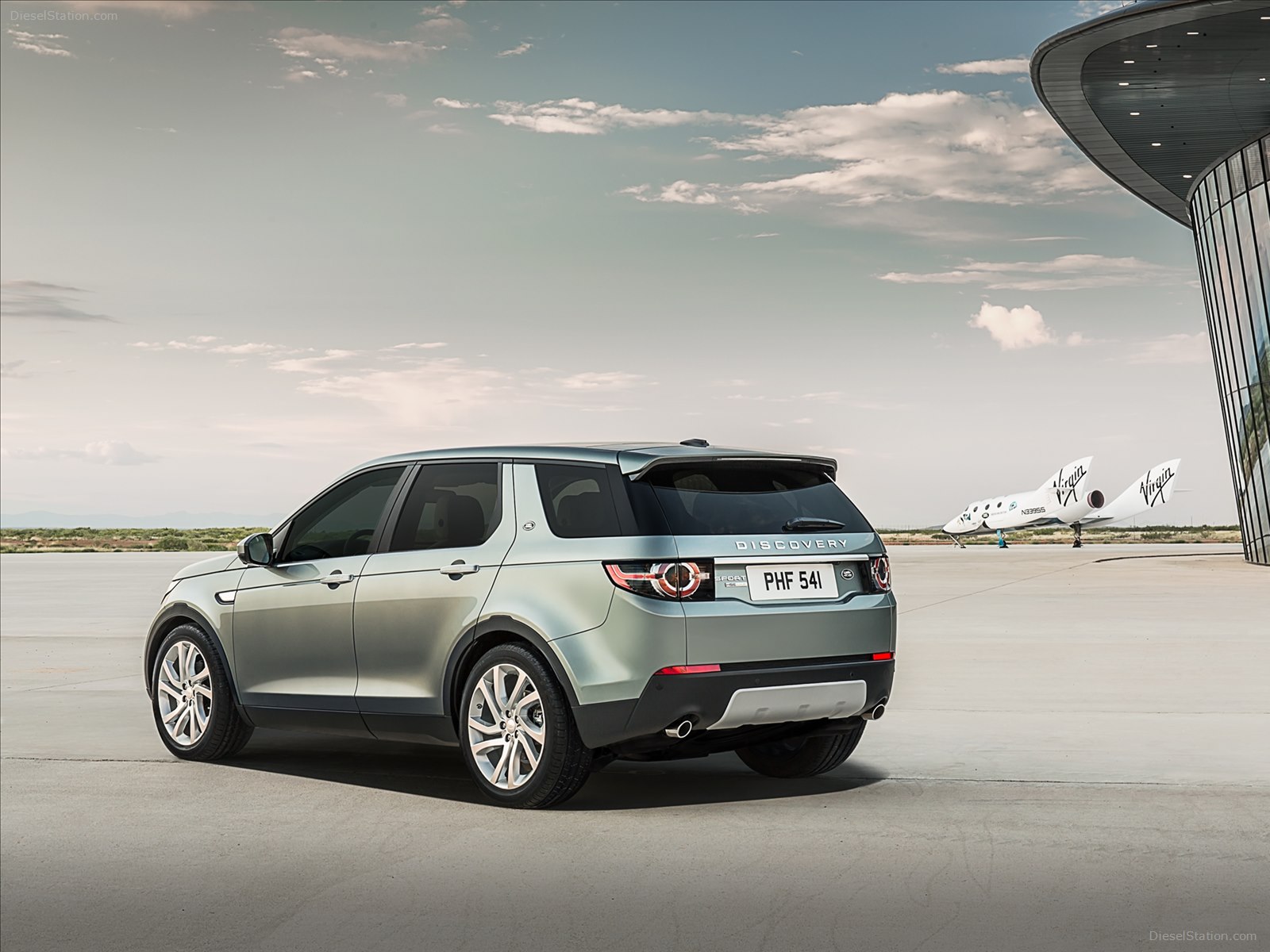 Land Rover Discovery Sport 2015